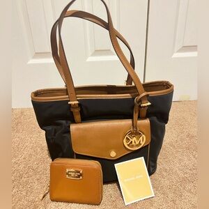 MICHAEL KORS Jet Set Brown Leather Snap Pocket Nylon Tote & wallet